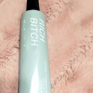 Freck Beauty Rich Bitch moisturizer